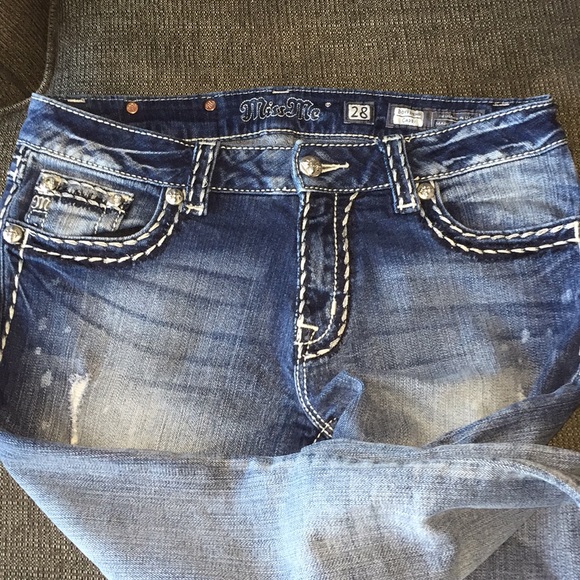 🧵UpCycled MissMe Capri Jeans👖 - Picture 3 of 8